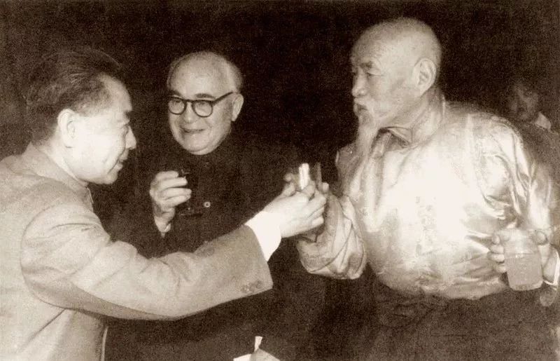 中国佛教史上的珍贵瞬间！历史影像馆带你缅怀三位大德高僧