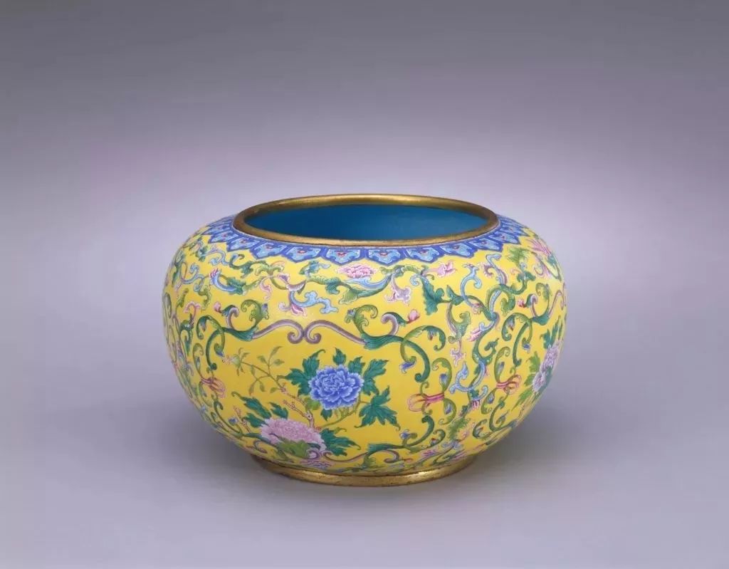 珐琅彩丨康乾年间帝王的秘瓷，也是世界上最奢侈的艺术品