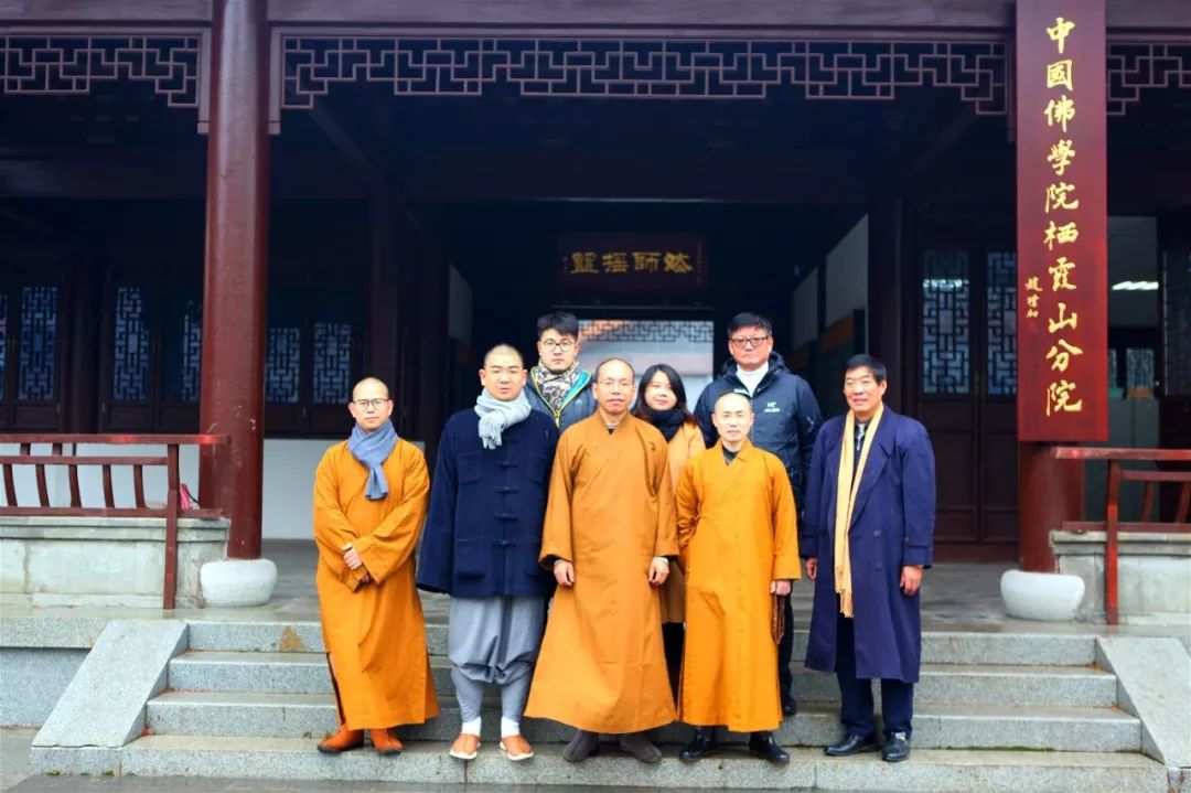 冬至当天   他们将1500斤大米供养到南京栖霞寺和佛学院