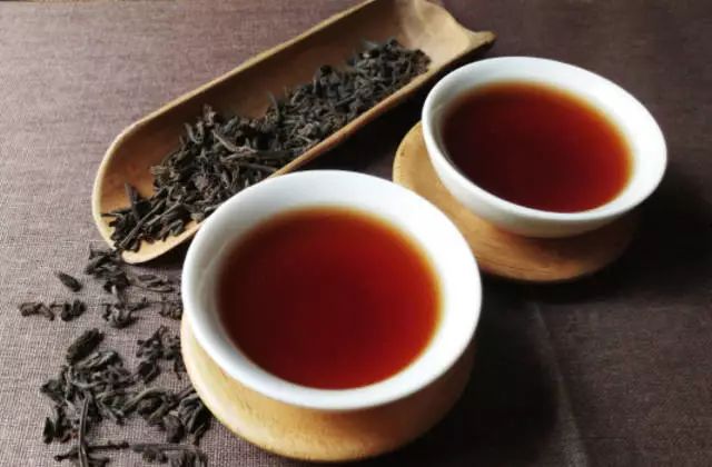 六堡茶丨可以喝的古董：一半是茶，一半是药