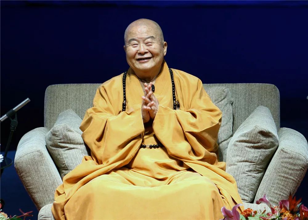 93岁星云大师病后首部著作问世 “不靠佛教”的他有哪些新感悟？