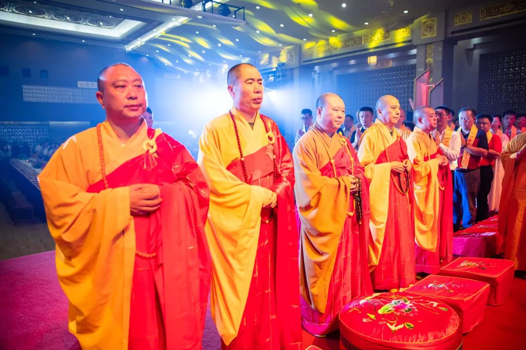 “品净尝素，积功聚福”，上海玉佛禅寺举行净素月饼品尝会暨慈善祈福仪式