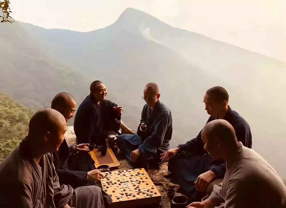 中国佛教最大围棋器具、古籍展在嵩山少林寺举行
