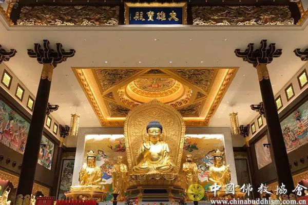 中国佛教代表团出席新加坡佛教居士林“三庆”典礼活动