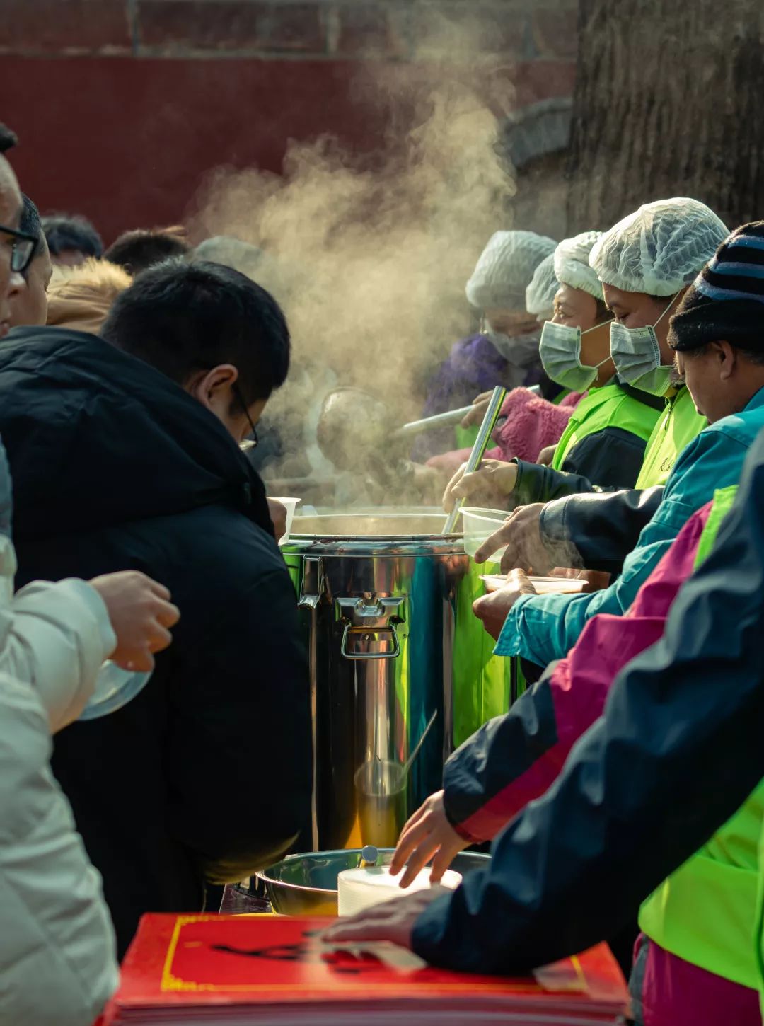 山东大灵岩寺腊八施粥 | 同沾法喜 共沐佛恩