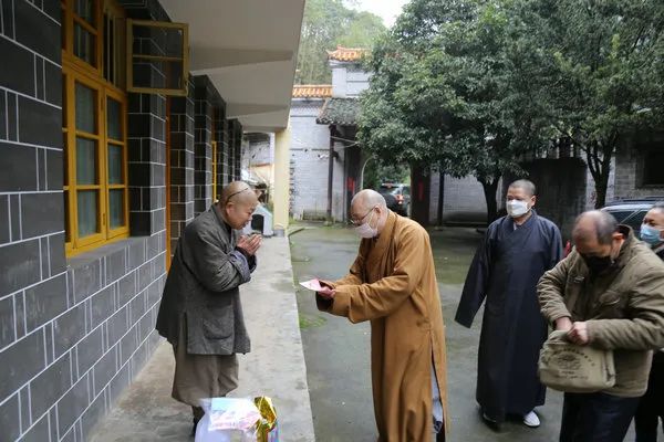 关注偏远山区中小寺院 湖南省佛教协会启动抗疫慈济行活动
