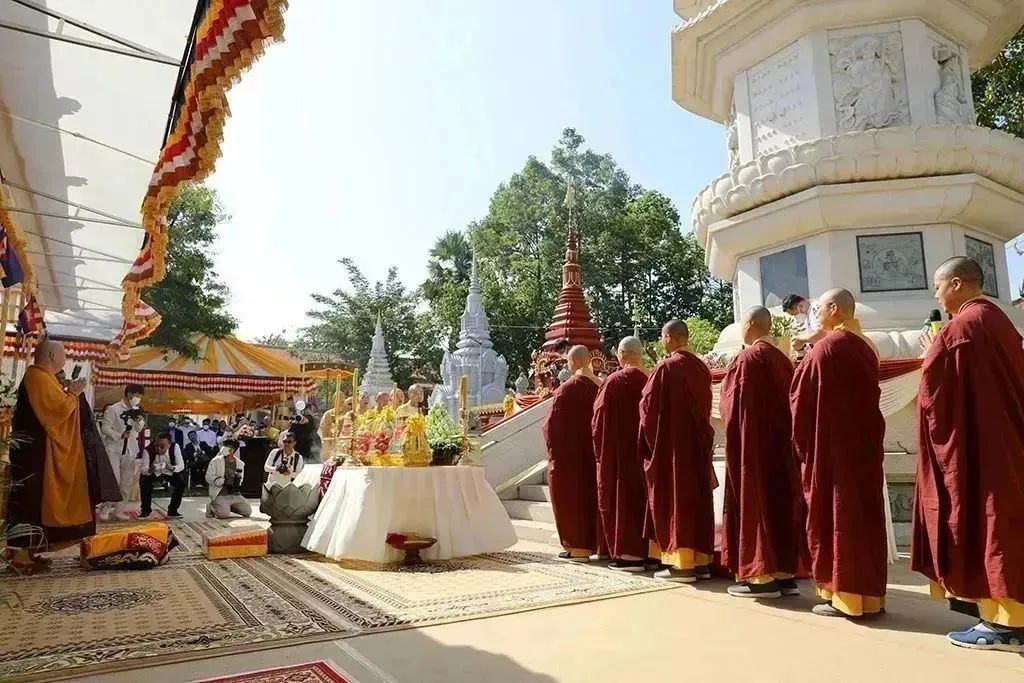 圆满殊胜！南海佛教金边论坛祈祷世界和平法会举行